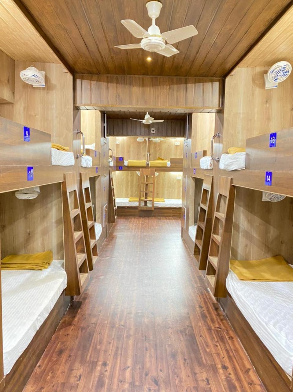 City Stay Deluxe Ac Dormitory Madgaon Exterior photo